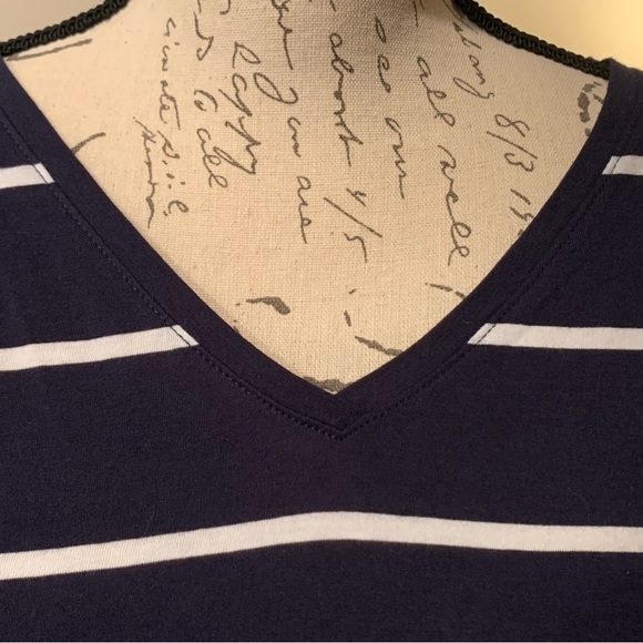 Nautica pull over top size large EUC care instructions cut out for comfort - Picture 2 of 5